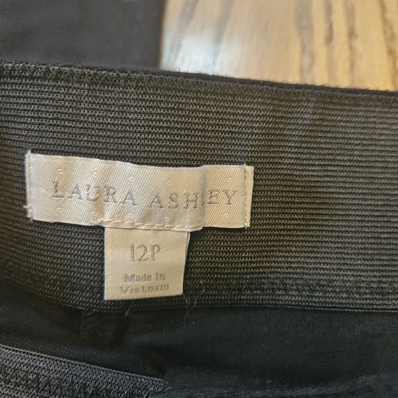 Laura ashley size 12 petite black dress pants super stretchy - Picture 4 of 8